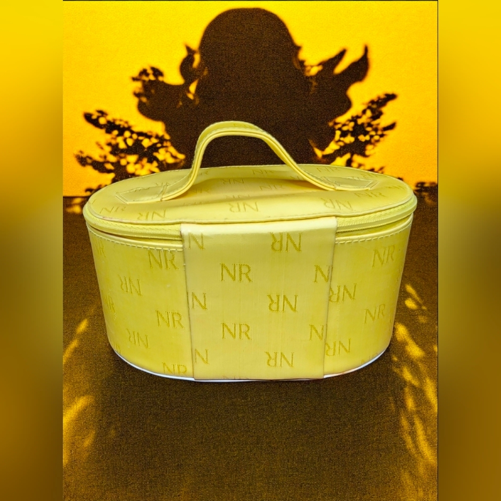 Nina Ricci Vintage Vibrant Yellow Cosmetic Bag 1980s-1990s - Picture 2 of 7